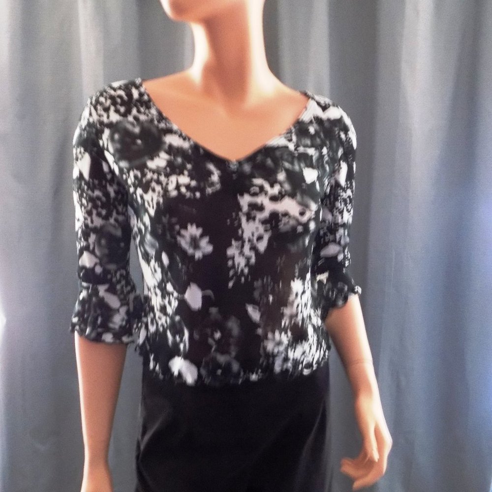 DNY Collection Floral Blouse.